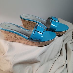 Avenue Teal Slides